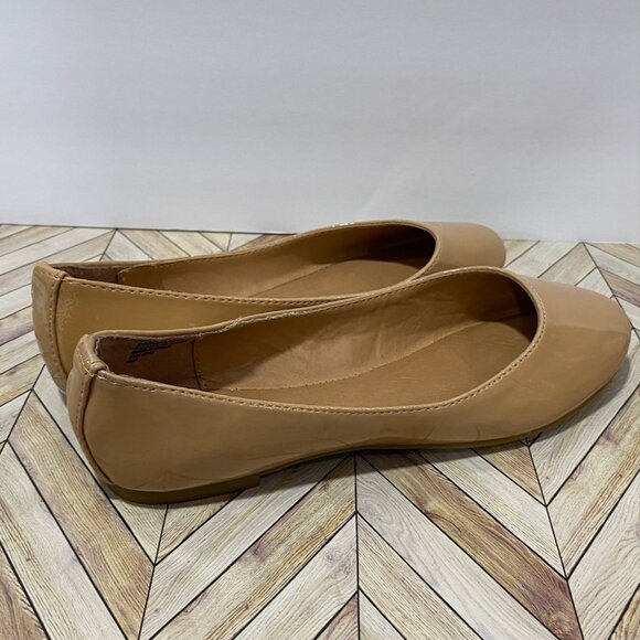 Nine West Beige Patent Ballet Flats Smartmove1 Size 6M Synthetic Upper NWOT - Picture 3 of 5